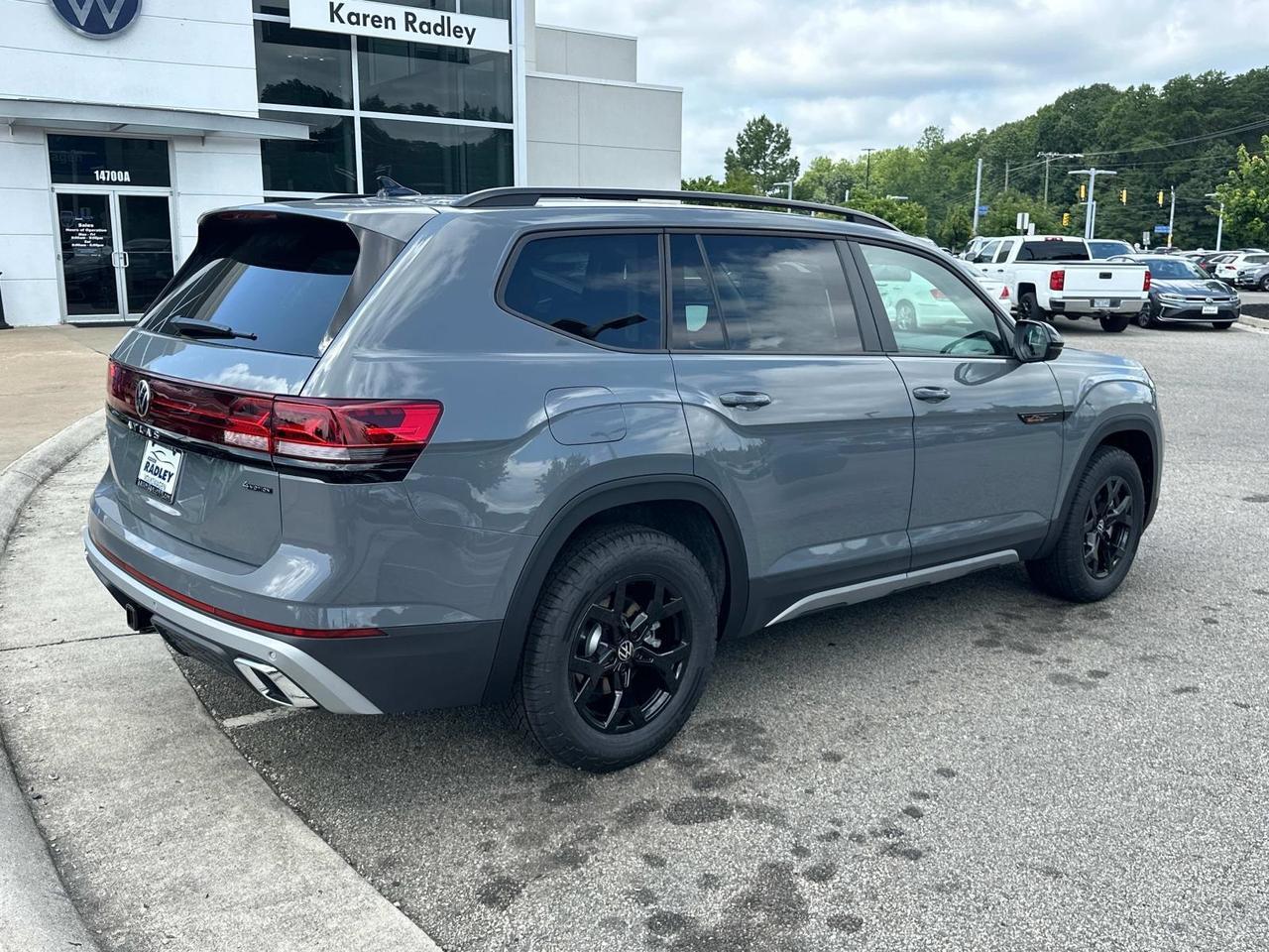 2025 Volkswagen Atlas 2.0T Peak Edition SE Woodbridge VA