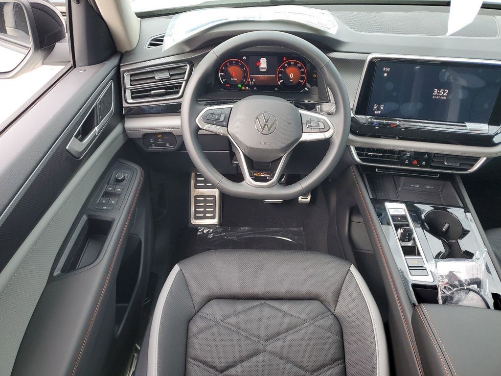 2025 Volkswagen Atlas 2.0T Peak Edition SE Tampa FL