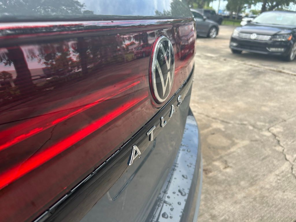 2025 Volkswagen Atlas 2.0T Peak Edition SE Tampa FL
