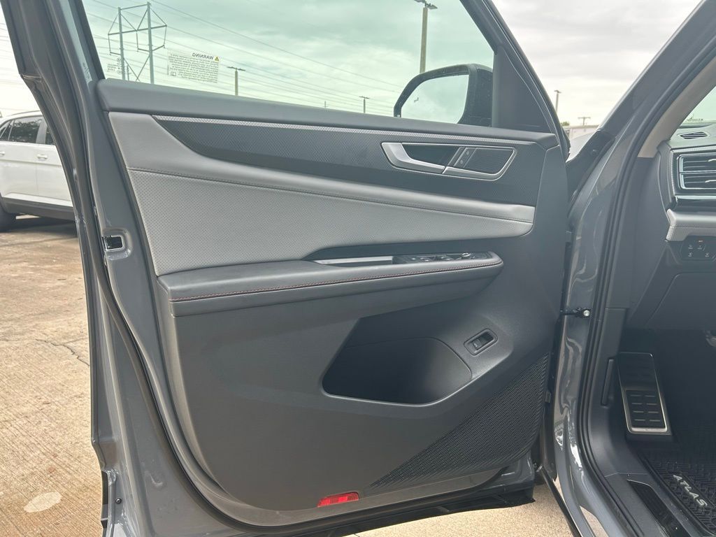 2025 Volkswagen Atlas 2.0T Peak Edition SE Tampa FL