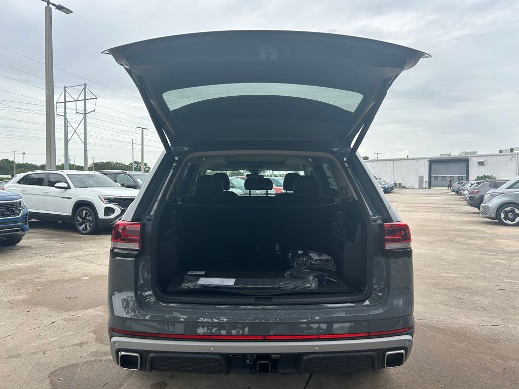 2025 Volkswagen Atlas 2.0T Peak Edition SE Tampa FL