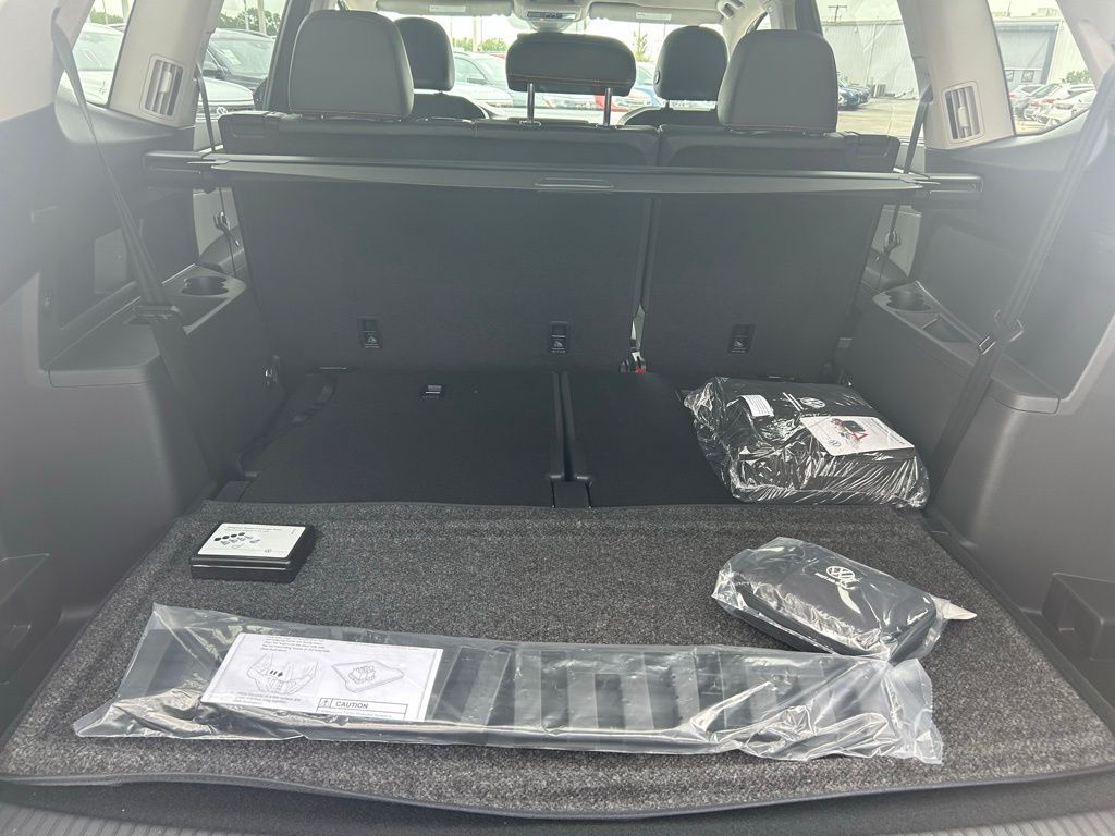 2025 Volkswagen Atlas 2.0T Peak Edition SE Tampa FL