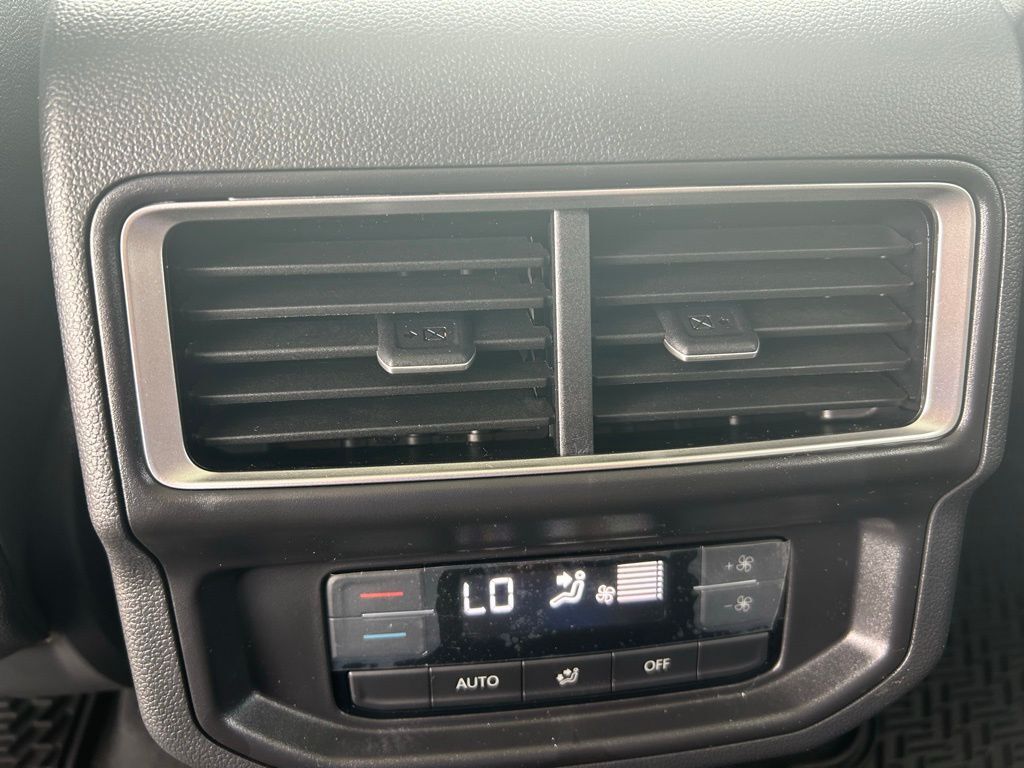 2025 Volkswagen Atlas 2.0T Peak Edition SE Tampa FL