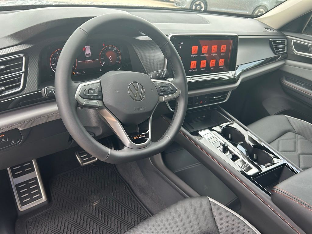 2025 Volkswagen Atlas 2.0T Peak Edition SE Tampa FL