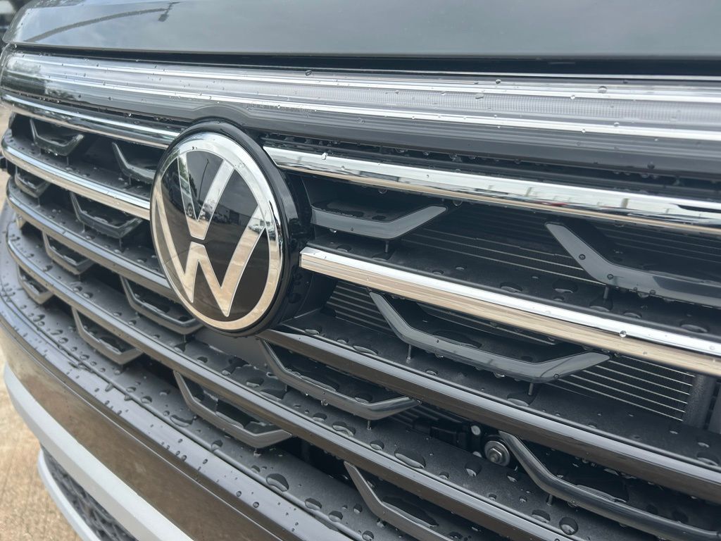 2025 Volkswagen Atlas 2.0T Peak Edition SE Tampa FL