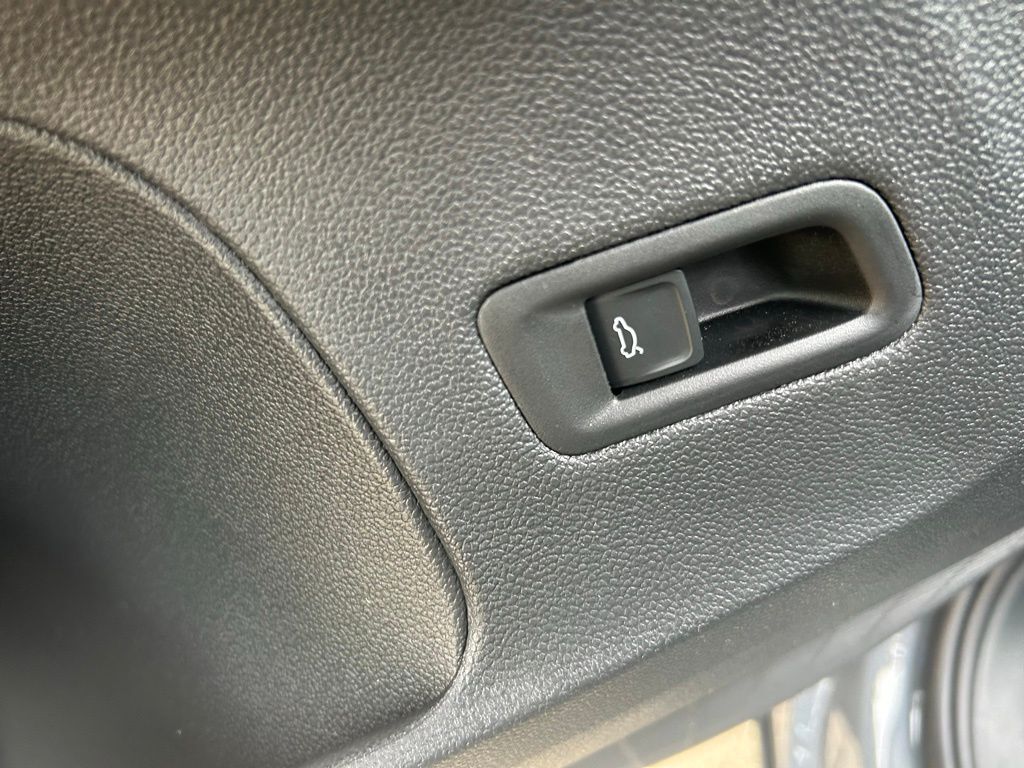 2025 Volkswagen Atlas 2.0T Peak Edition SE Tampa FL