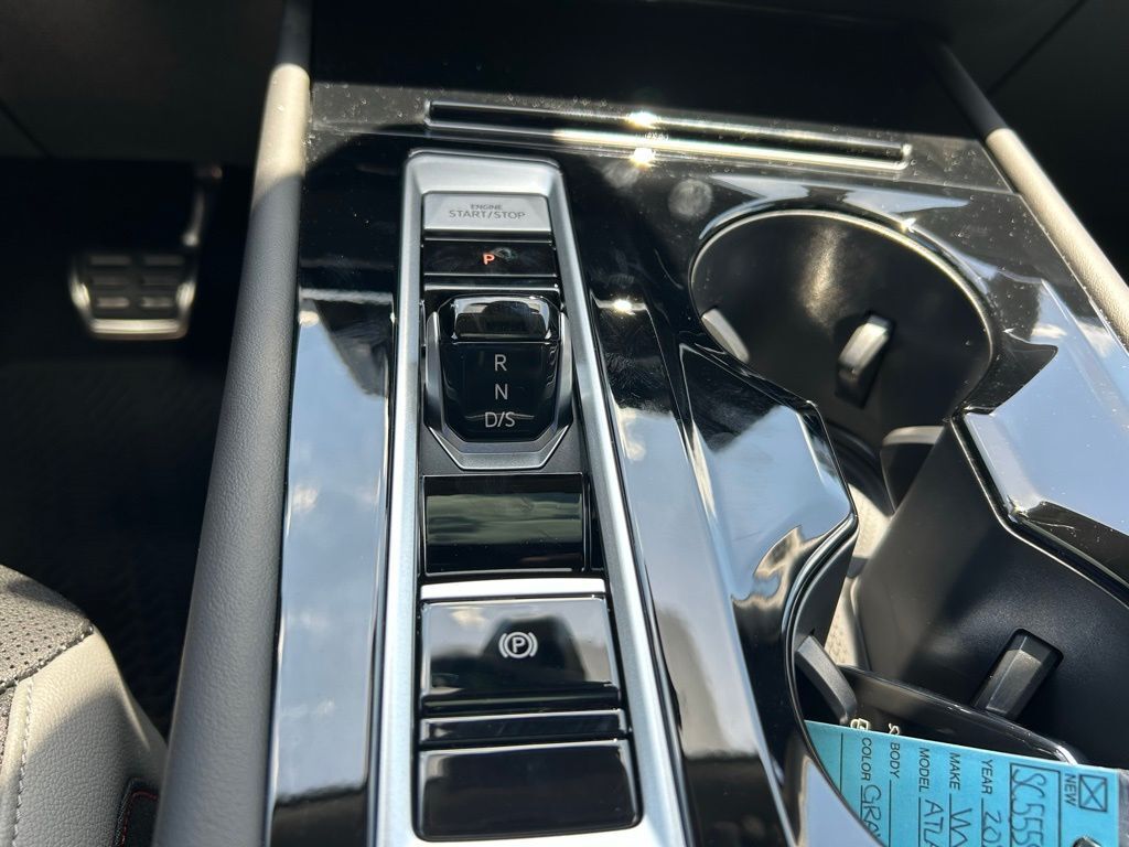 2025 Volkswagen Atlas 2.0T Peak Edition SE Tampa FL