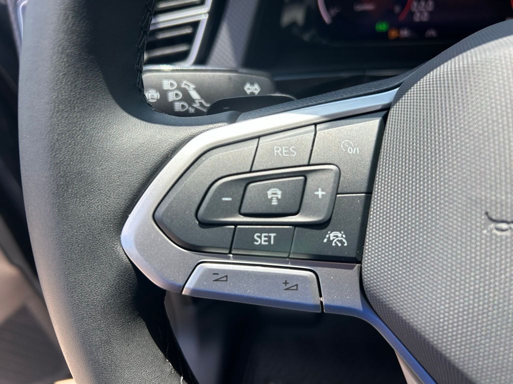 2025 Volkswagen Atlas 2.0T Peak Edition SE Tampa FL