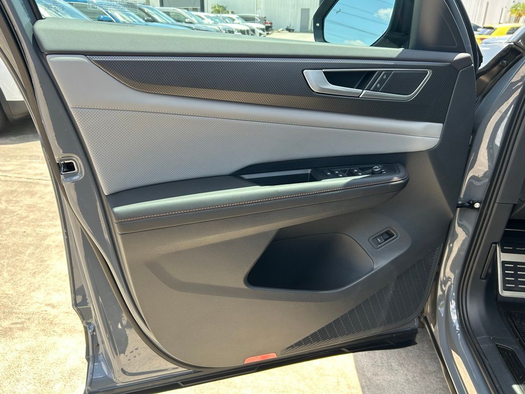2025 Volkswagen Atlas 2.0T Peak Edition SE Tampa FL