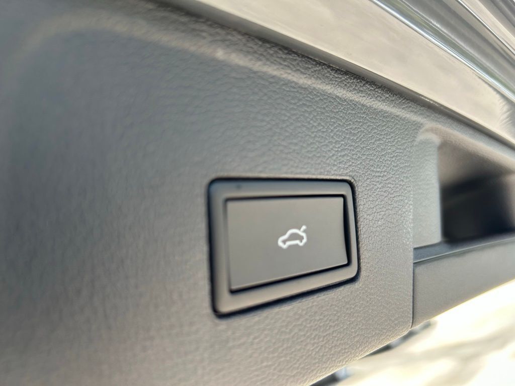 2025 Volkswagen Atlas 2.0T Peak Edition SE Tampa FL
