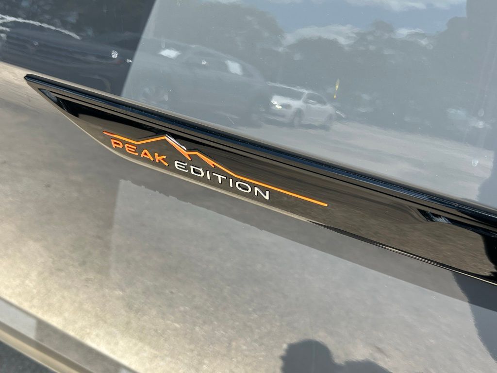 2025 Volkswagen Atlas 2.0T Peak Edition SE Tampa FL