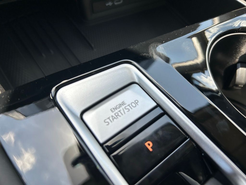 2025 Volkswagen Atlas 2.0T Peak Edition SE Tampa FL