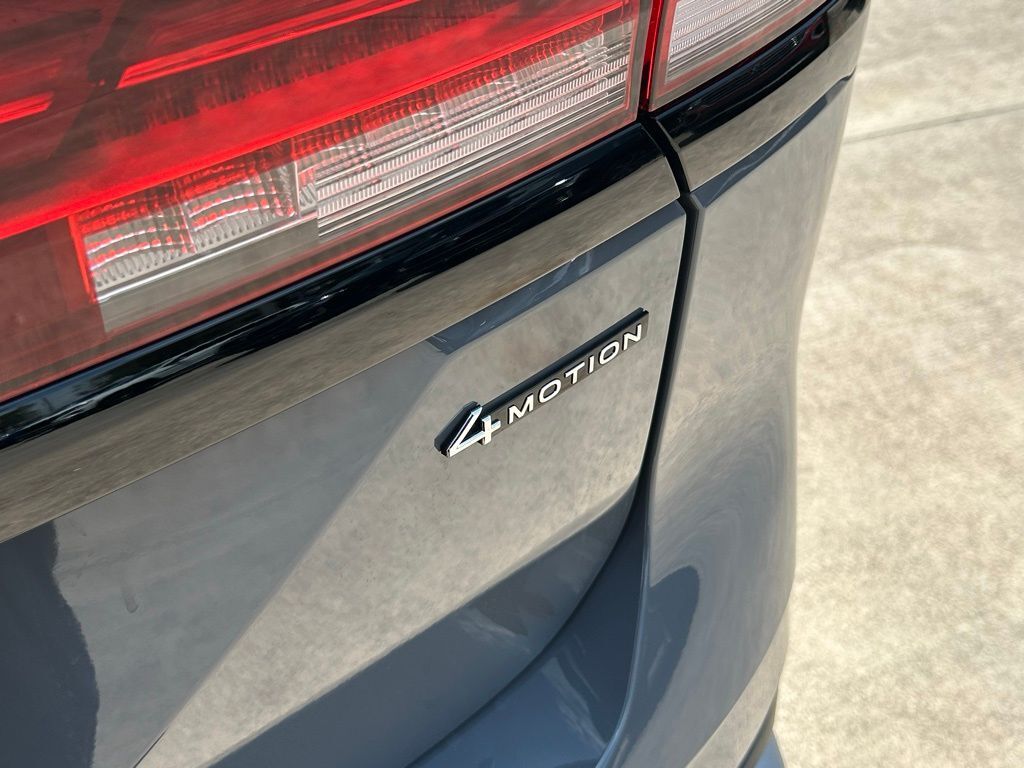2025 Volkswagen Atlas 2.0T Peak Edition SE Tampa FL