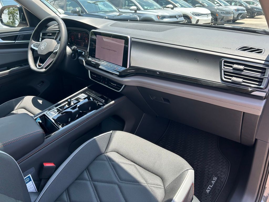 2025 Volkswagen Atlas 2.0T Peak Edition SE Tampa FL