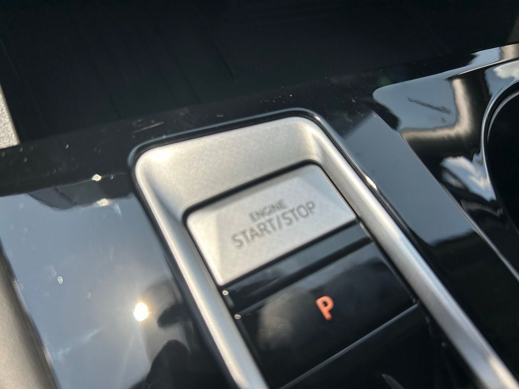 2025 Volkswagen Atlas 2.0T Peak Edition SE Tampa FL