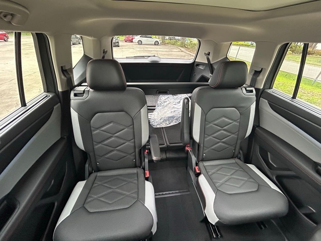 2025 Volkswagen Atlas 2.0T Peak Edition SE Tampa FL
