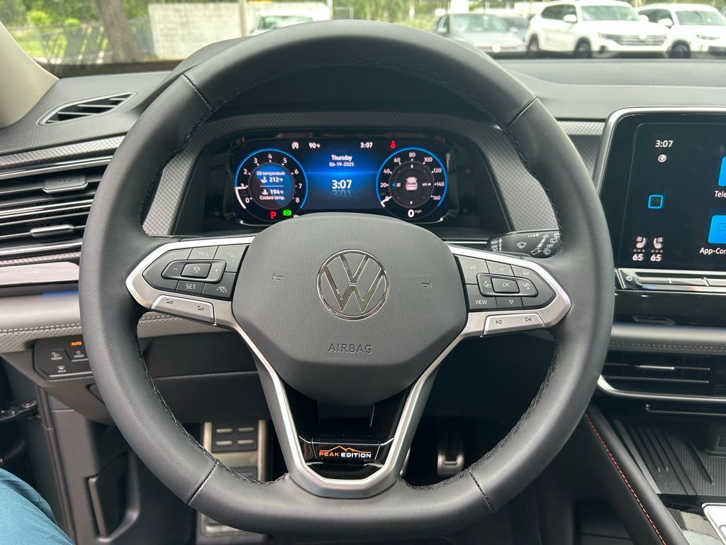 2025 Volkswagen Atlas 2.0T Peak Edition SE Tampa FL