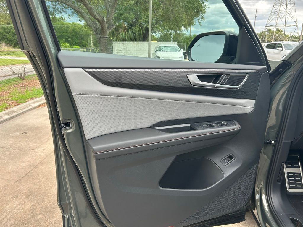 2025 Volkswagen Atlas 2.0T Peak Edition SE Tampa FL