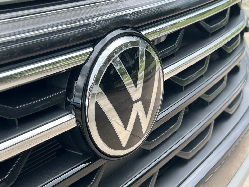 2025 Volkswagen Atlas 2.0T Peak Edition SE Tampa FL