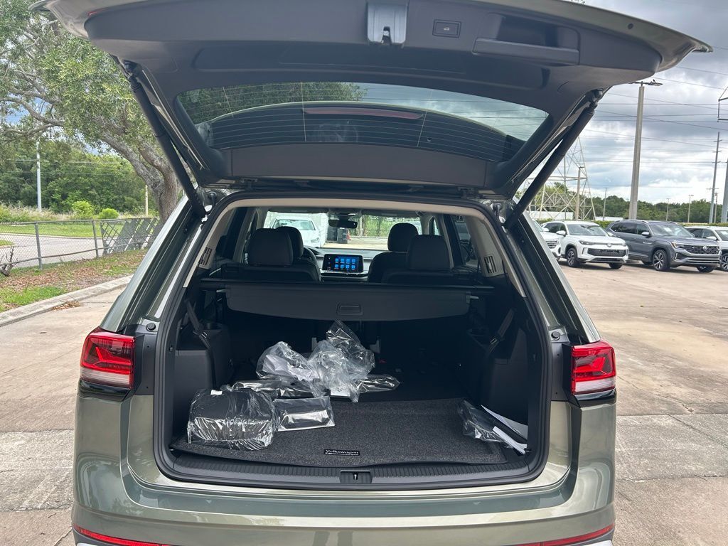 2025 Volkswagen Atlas 2.0T Peak Edition SE Tampa FL