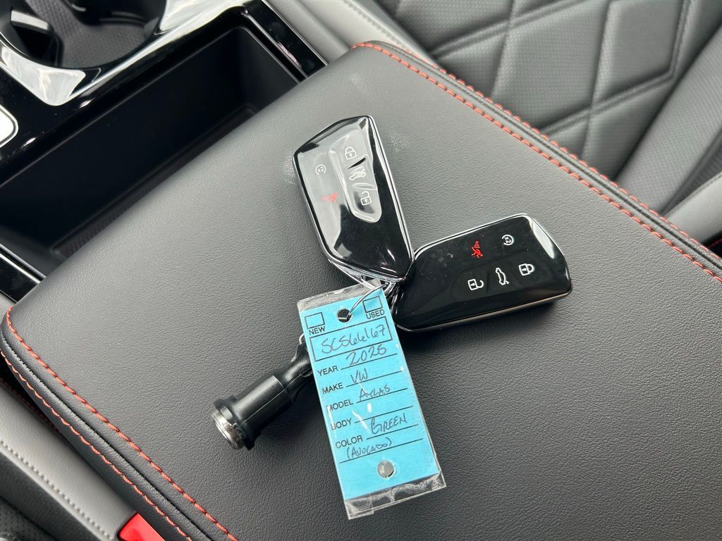 2025 Volkswagen Atlas 2.0T Peak Edition SE Tampa FL