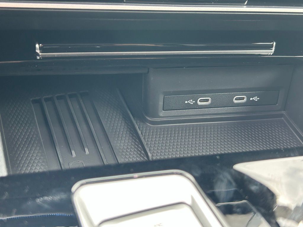 2025 Volkswagen Atlas 2.0T Peak Edition SE Tampa FL