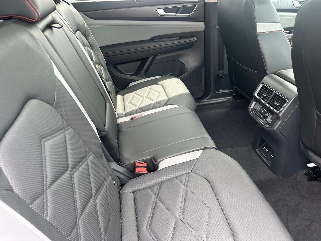 2025 Volkswagen Atlas 2.0T Peak Edition Woodbridge VA