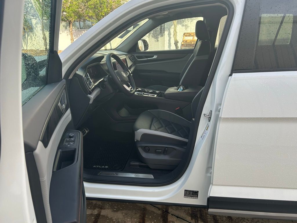 2025 Volkswagen Atlas 2.0T Peak Edition Tampa FL