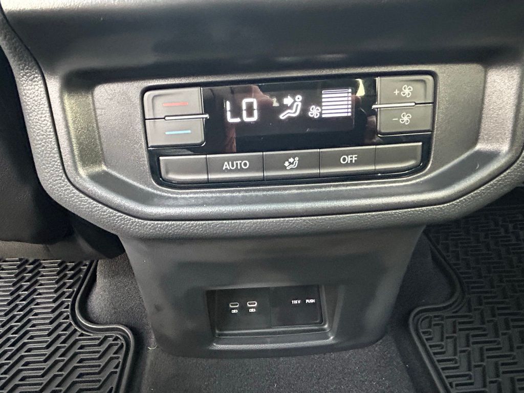 2025 Volkswagen Atlas 2.0T Peak Edition Tampa FL
