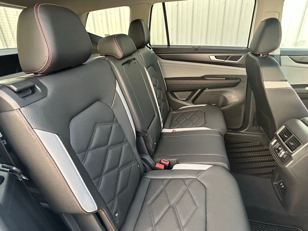 2025 Volkswagen Atlas 2.0T Peak Edition Tampa FL