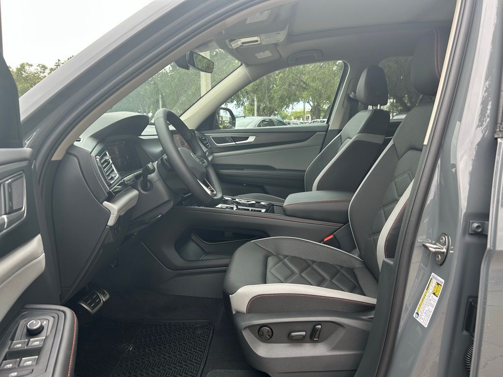 2025 Volkswagen Atlas 2.0T Peak Edition Tampa FL