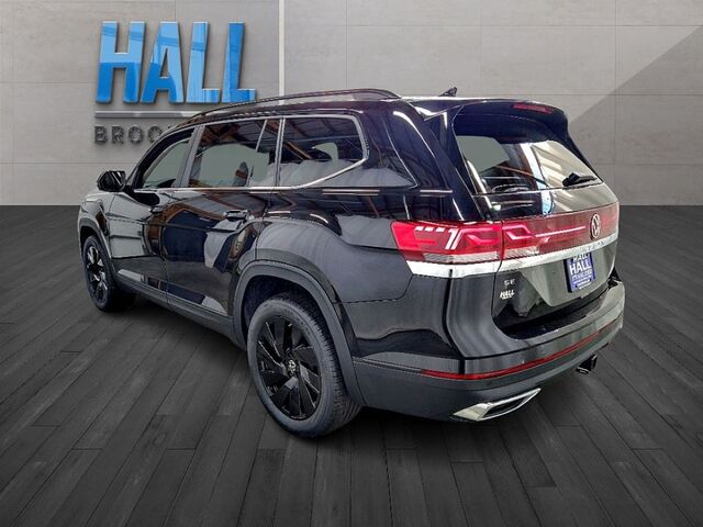 2025 Volkswagen Atlas 2.0T SE w/Technology Oshkosh WI