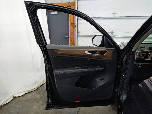 2025 Volkswagen Atlas 2.0T SE w/Technology Oshkosh WI