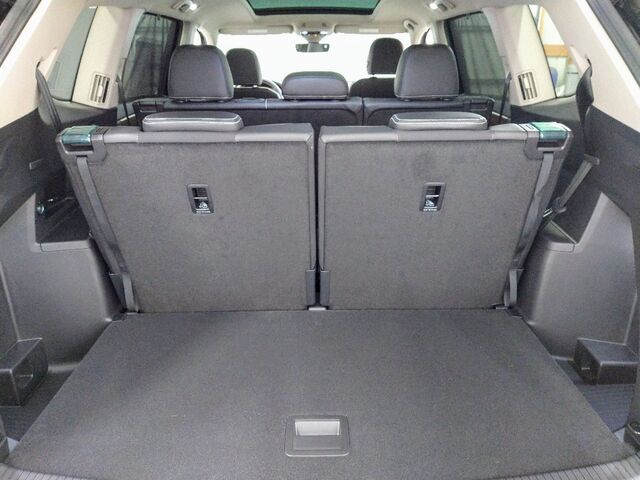 2025 Volkswagen Atlas 2.0T SE w/Technology Oshkosh WI