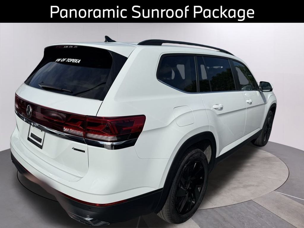 2025 Volkswagen Atlas 2.0T SE w/Technology