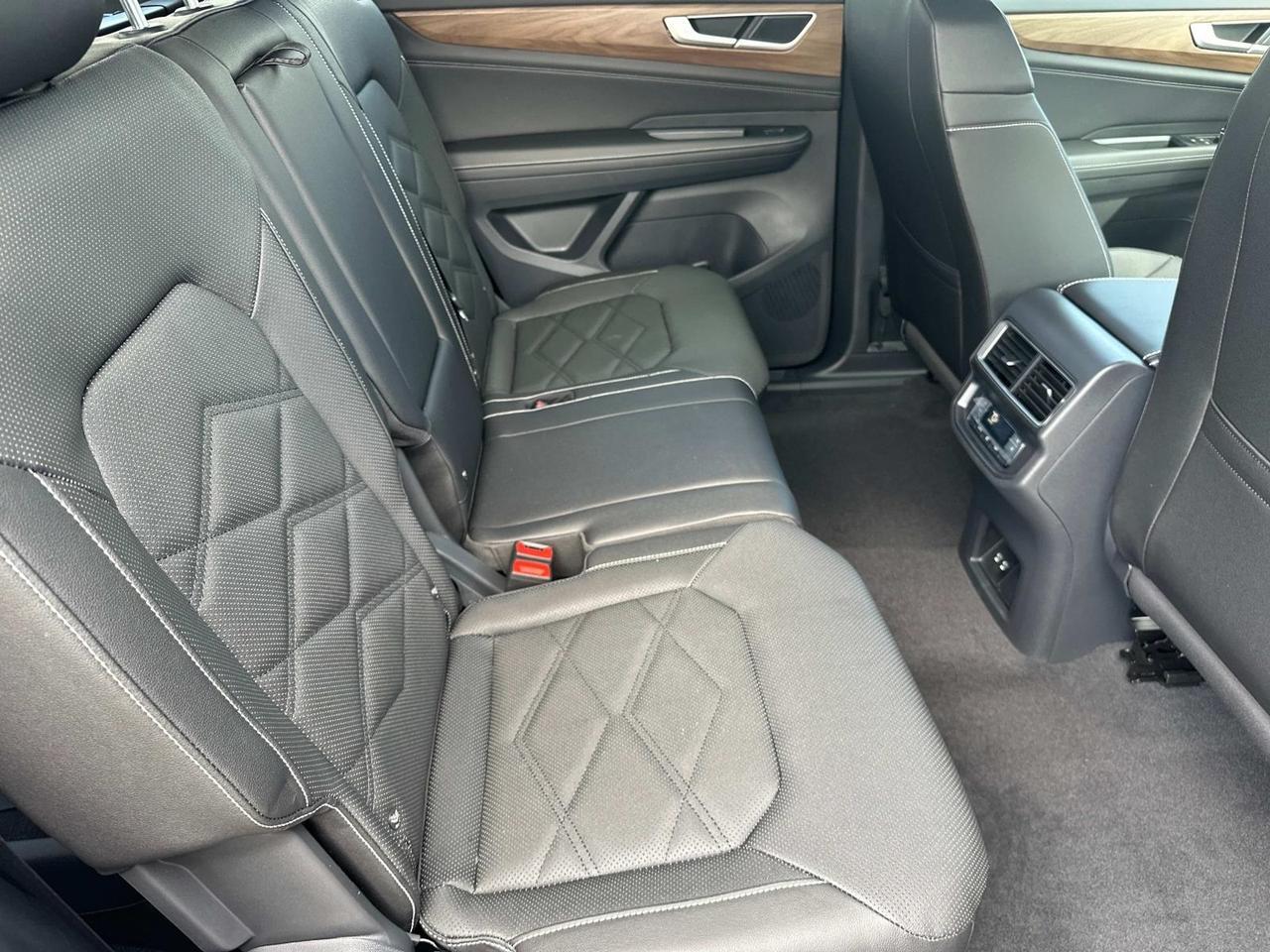 2025 Volkswagen Atlas 2.0T SE w/Technology Woodbridge VA