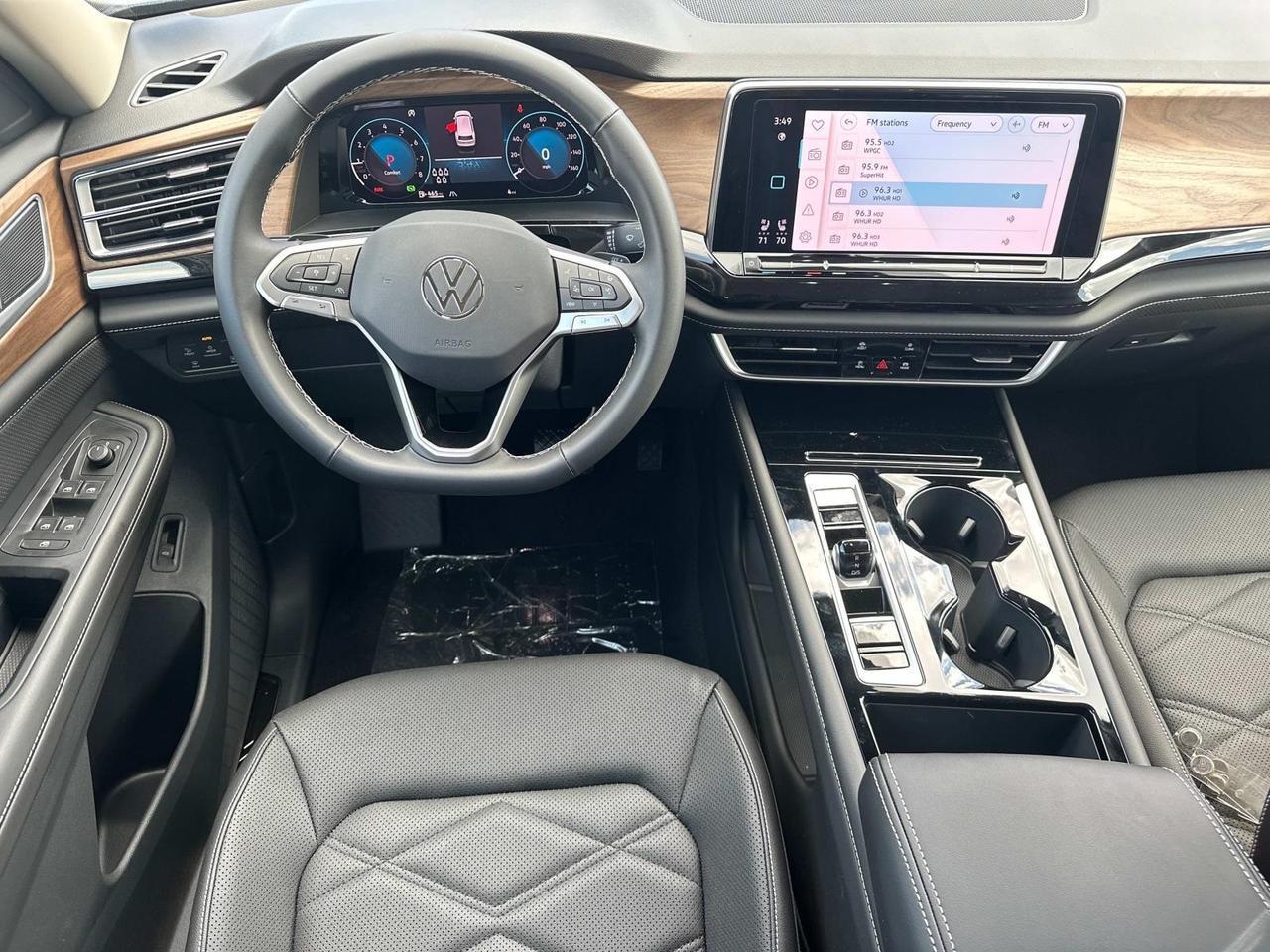 2025 Volkswagen Atlas 2.0T SE w/Technology Woodbridge VA