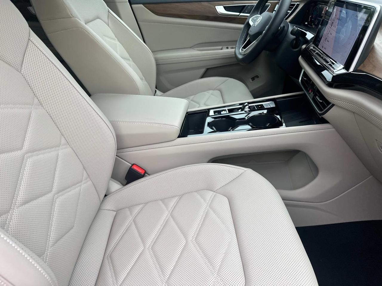 2025 Volkswagen Atlas 2.0T SE w/Technology Woodbridge VA