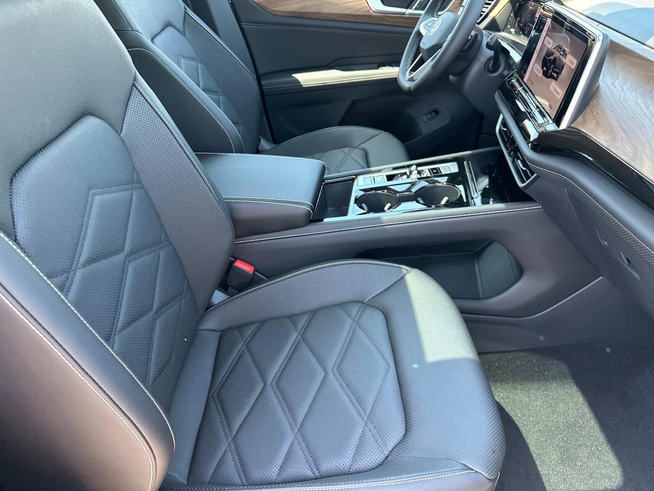 2025 Volkswagen Atlas 2.0T SE w/Technology Woodbridge VA