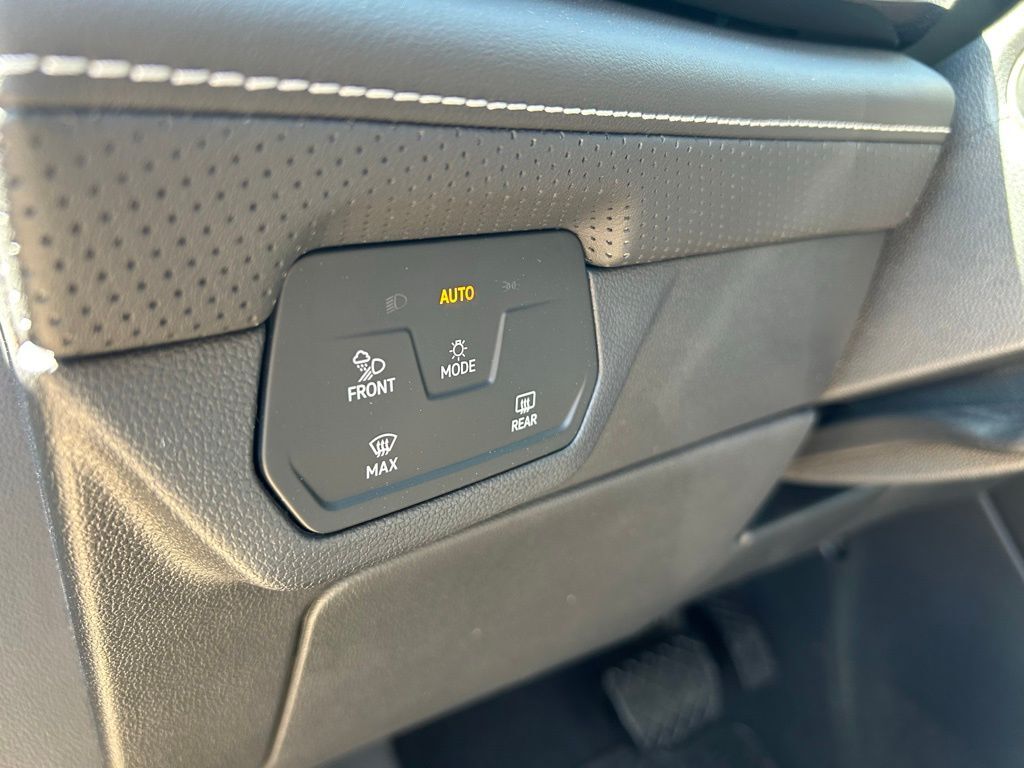 2025 Volkswagen Atlas 2.0T SE w/Technology Tampa FL