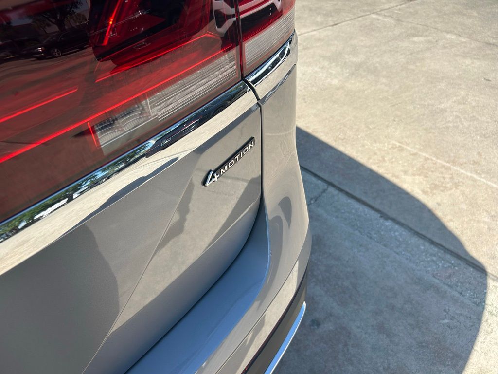 2025 Volkswagen Atlas 2.0T SE w/Technology Tampa FL