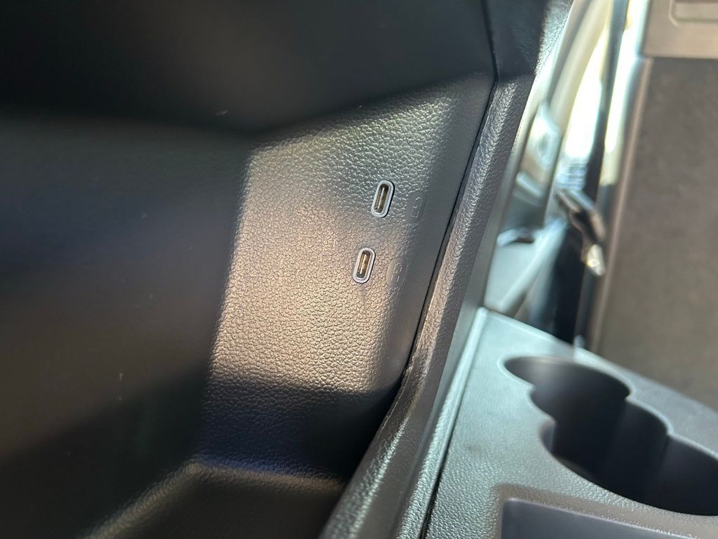 2025 Volkswagen Atlas 2.0T SE w/Technology Tampa FL