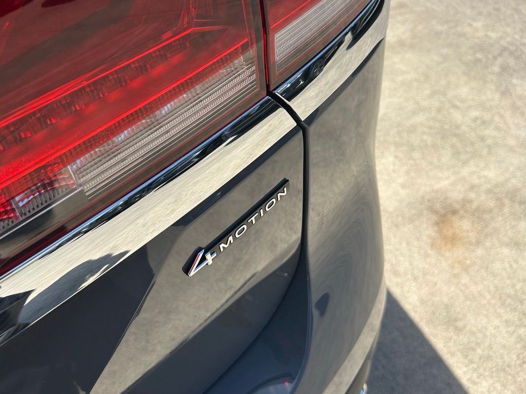 2025 Volkswagen Atlas 2.0T SE w/Technology Tampa FL