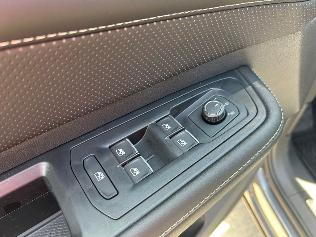 2025 Volkswagen Atlas 2.0T SE w/Technology Tampa FL