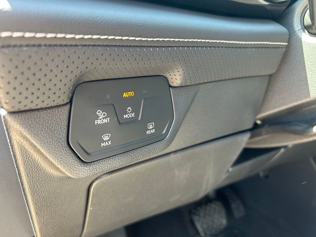 2025 Volkswagen Atlas 2.0T SE w/Technology Tampa FL