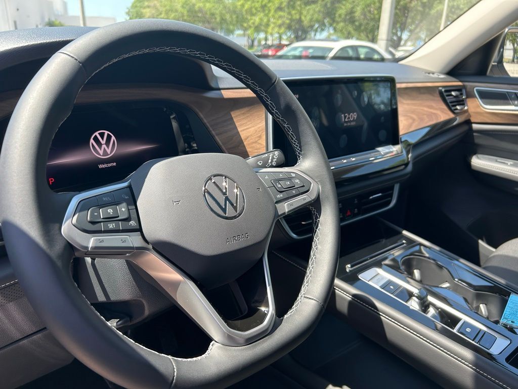 2025 Volkswagen Atlas 2.0T SE w/Technology Tampa FL