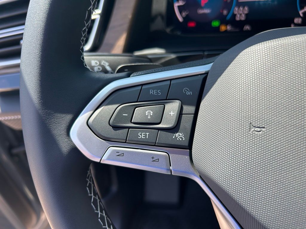 2025 Volkswagen Atlas 2.0T SE w/Technology Tampa FL
