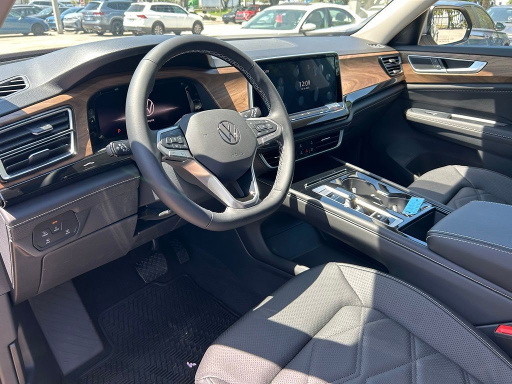 2025 Volkswagen Atlas 2.0T SE w/Technology Tampa FL