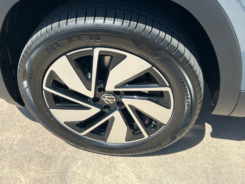 2025 Volkswagen Atlas 2.0T SE w/Technology Tampa FL