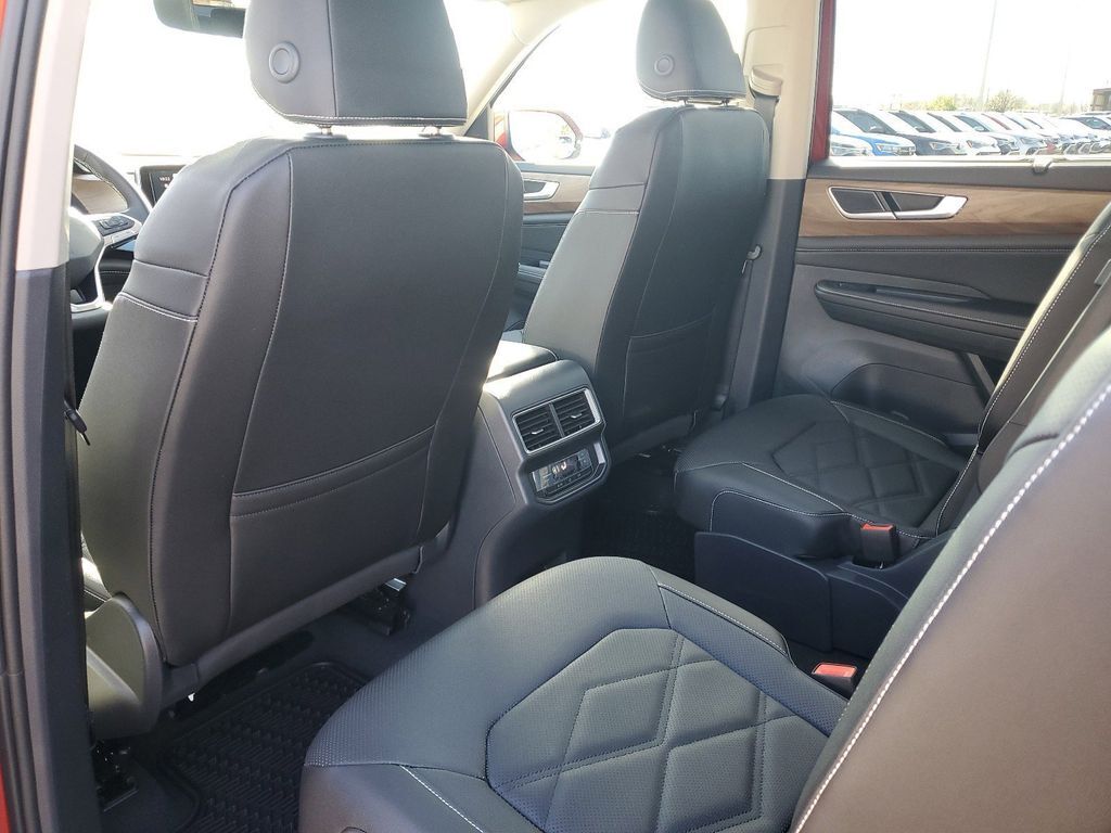 2025 Volkswagen Atlas 2.0T SE w/Technology Tampa FL